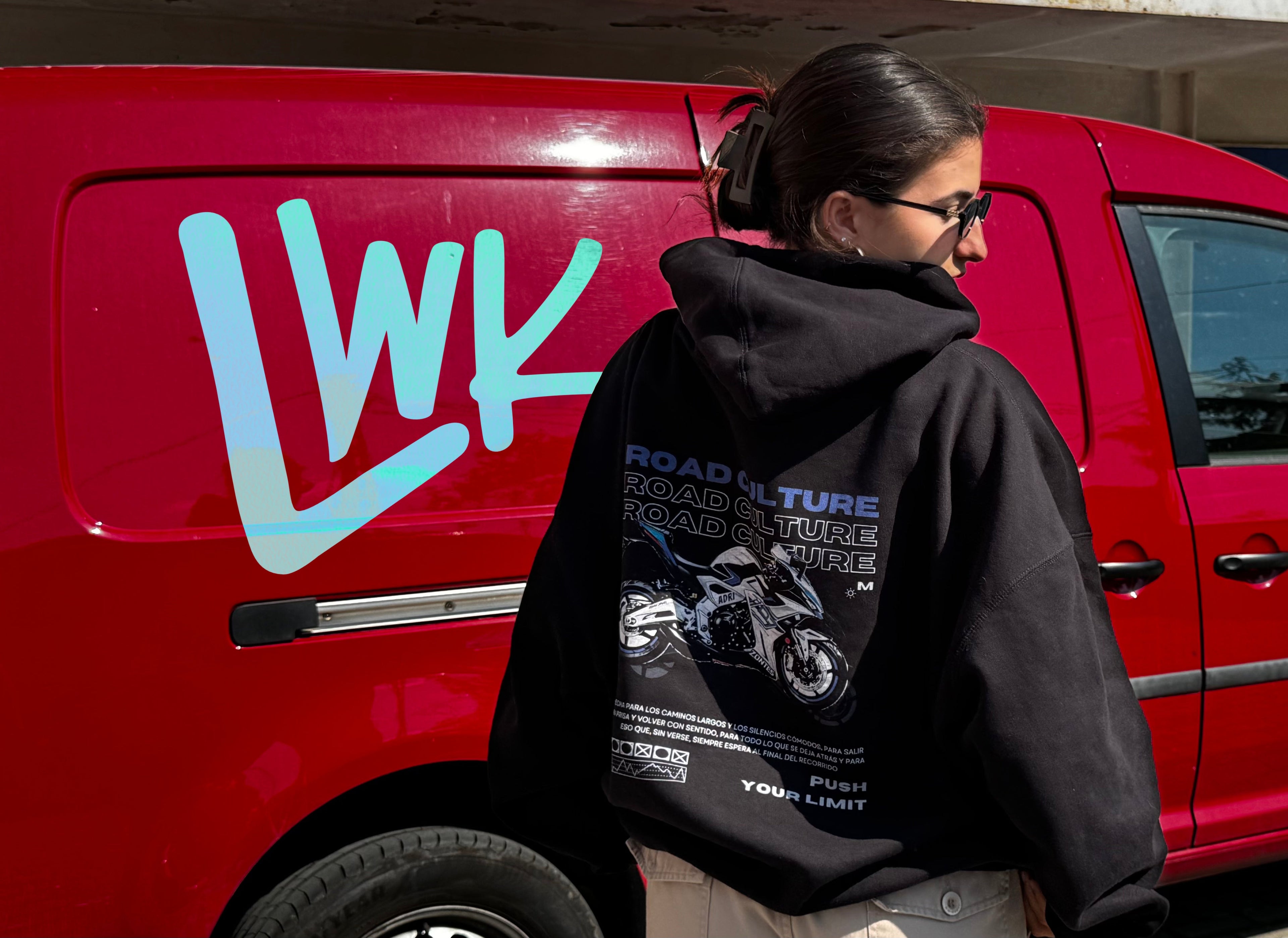 Sudadera Oversize Hombre 2025: Guía de Estilo Streetwear | LOWKO